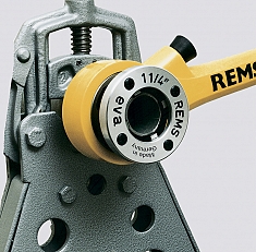 Эксплуатация ручных резьбонарезных клуппов Rems Eva Set R 1/2"-3/4"-1"
